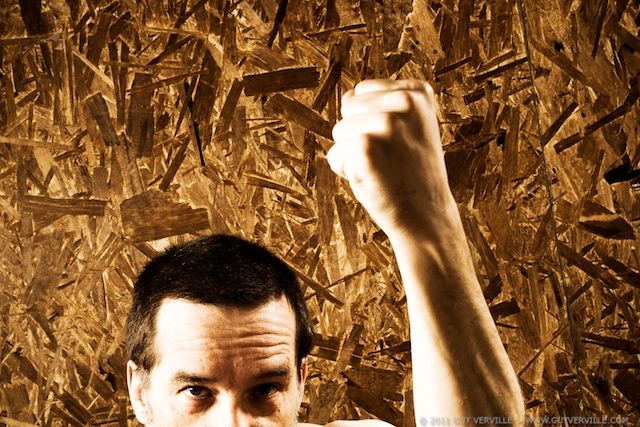 Nous voudrions protester