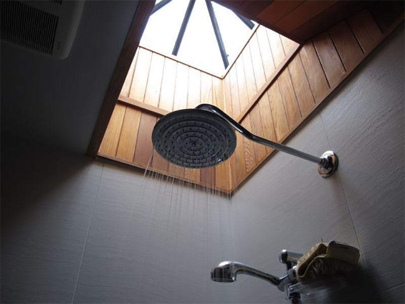 On Acne and other soul pains