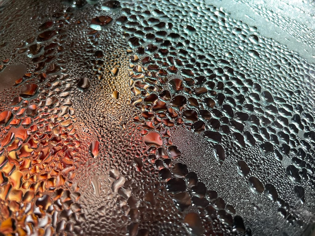 A quagmire of stories